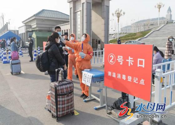 久違了,同學(xué)們 煙臺工貿(mào)技師學(xué)院開學(xué)第一天